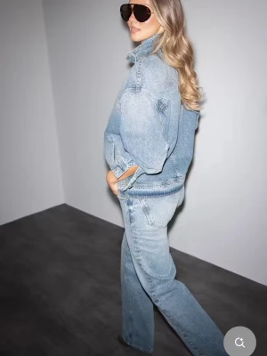 Jeans - Säljer dessa oanvända med prislappen kvar
