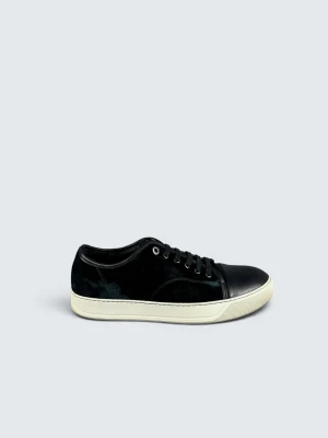 Lanvin DBB1 Cap Toe Sneaker - Skick: 9/10. | Ingår: endast skorna. | Nypris: +- 5200 SEK. | Givetvis äkta! Hör av er vid frågor. | Storleken är UK7.