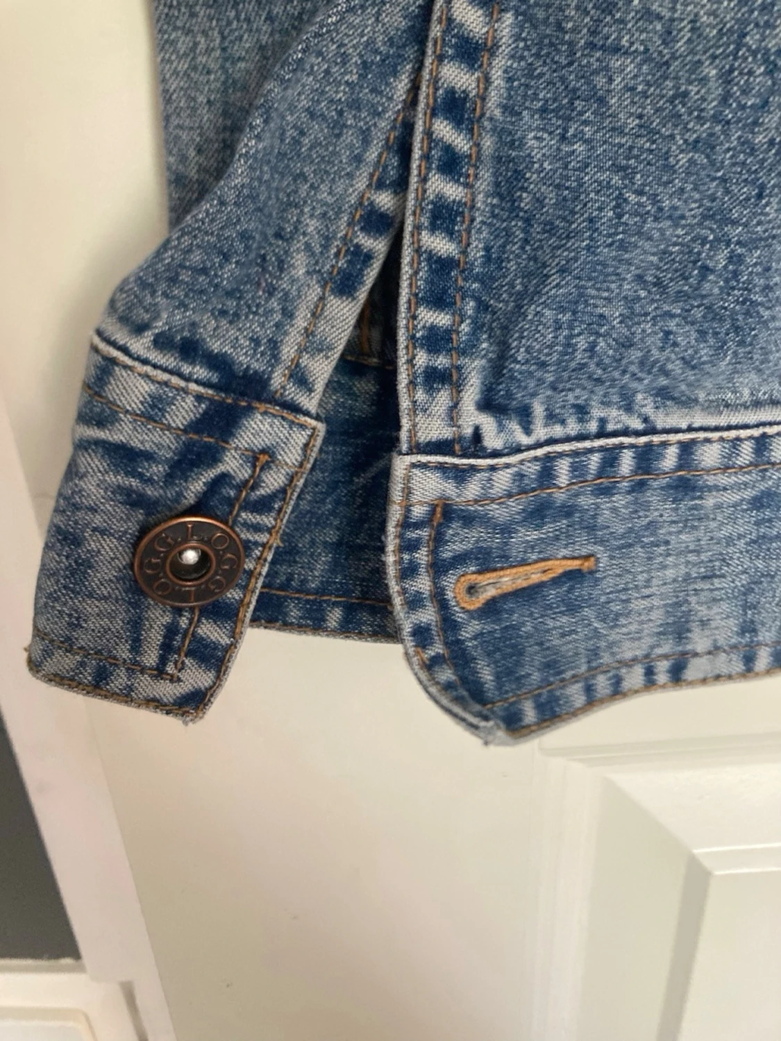 Klassisk blå jeansjacka - 4