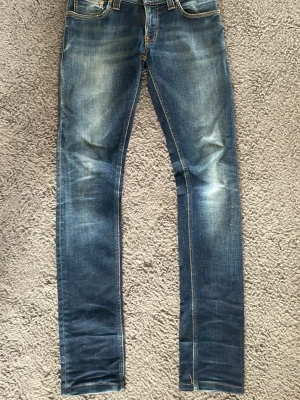 Nudie och Cohen  - Cohen och nudie jeans