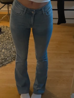 Bootcut jeans - Bootcut jeans från Only i storlek xs/32