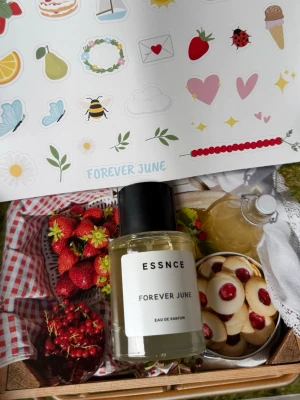 ESSNCE Forever June Eau de Parfum - en full flaska 50ml - blommig och fruktig doft💕✨🍓🌸