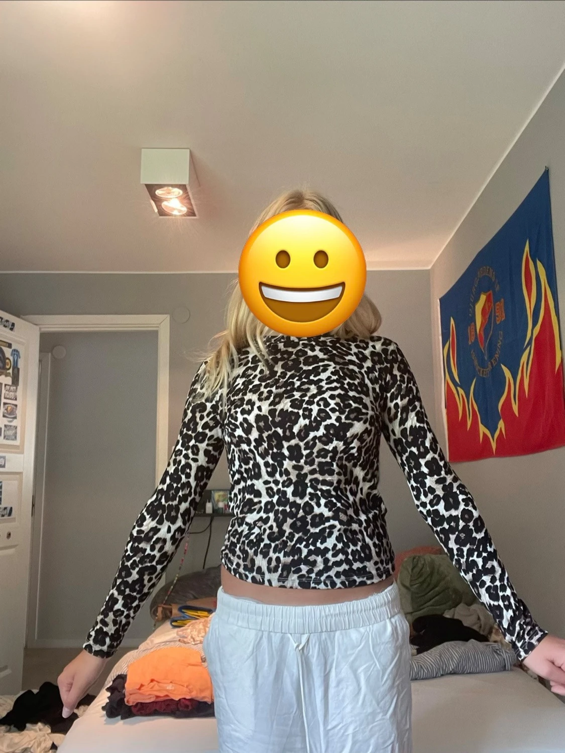 Leopardmönstrad långärmad topp - 1