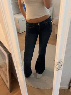 True Religon jeans  - Säljer mina True Religon jeans eftersom de inte längre kommer till användning.
