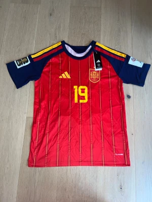 Lamine Yamal Jersey - Lamine Yamal Spain Jersey. Brand new Size M