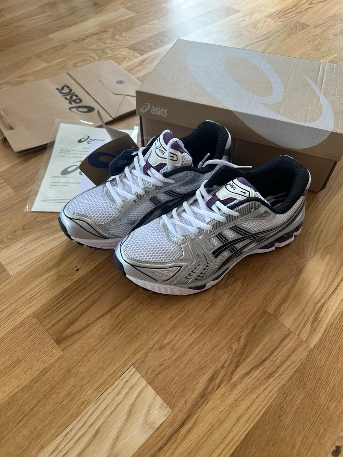 Asics  - 2