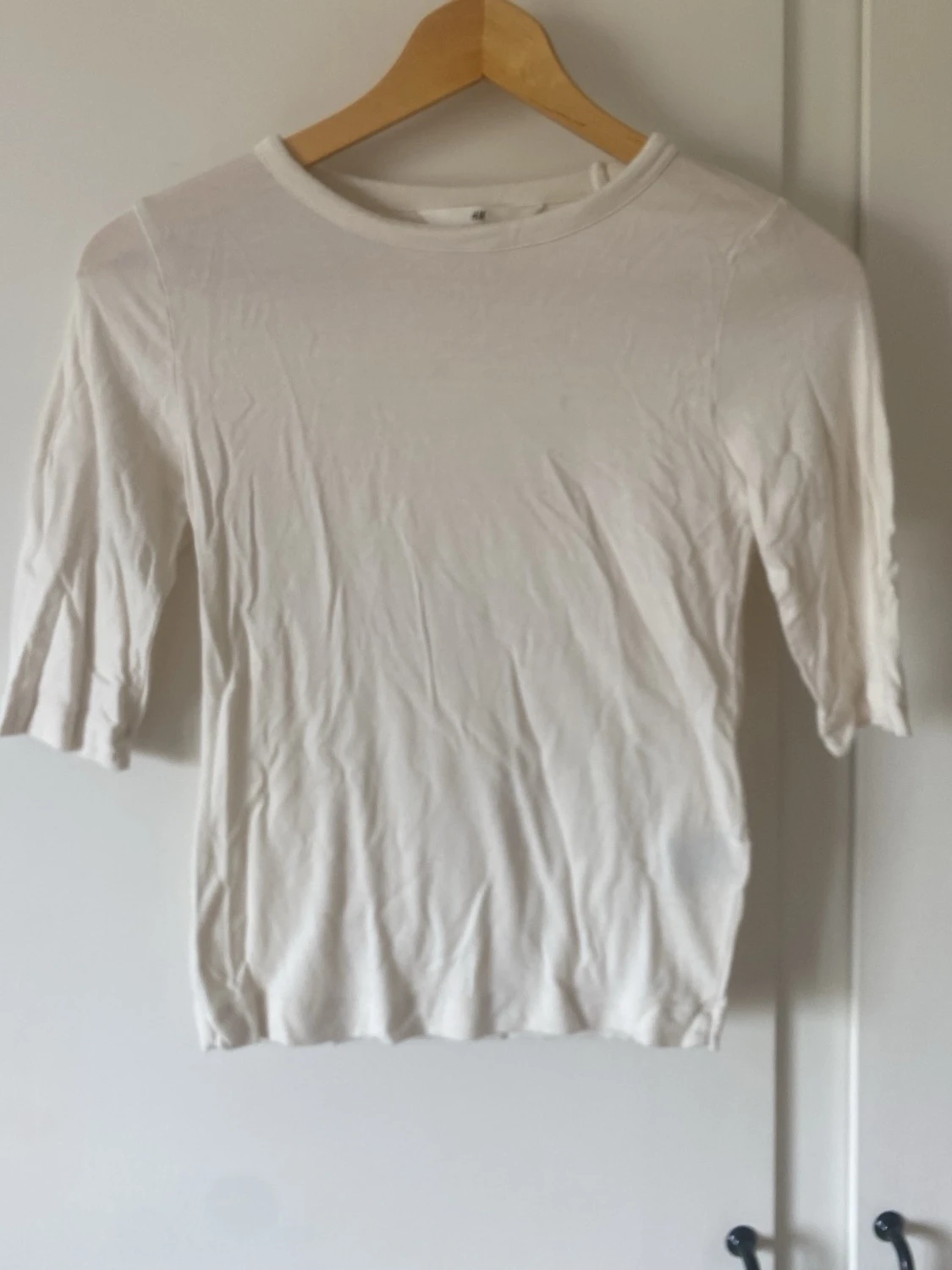 Vit topp från H&M med trekvartsärm