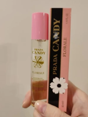 Prada Candy Florale - Prada Candy Florale Perfume. 33ml bottle. New! A great summer/spring fragrance.