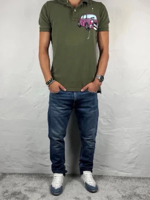 Replay jeans  - Ett par riktigt snygga jeans från Replay i storlek W32 L30 i modellen johnfrus