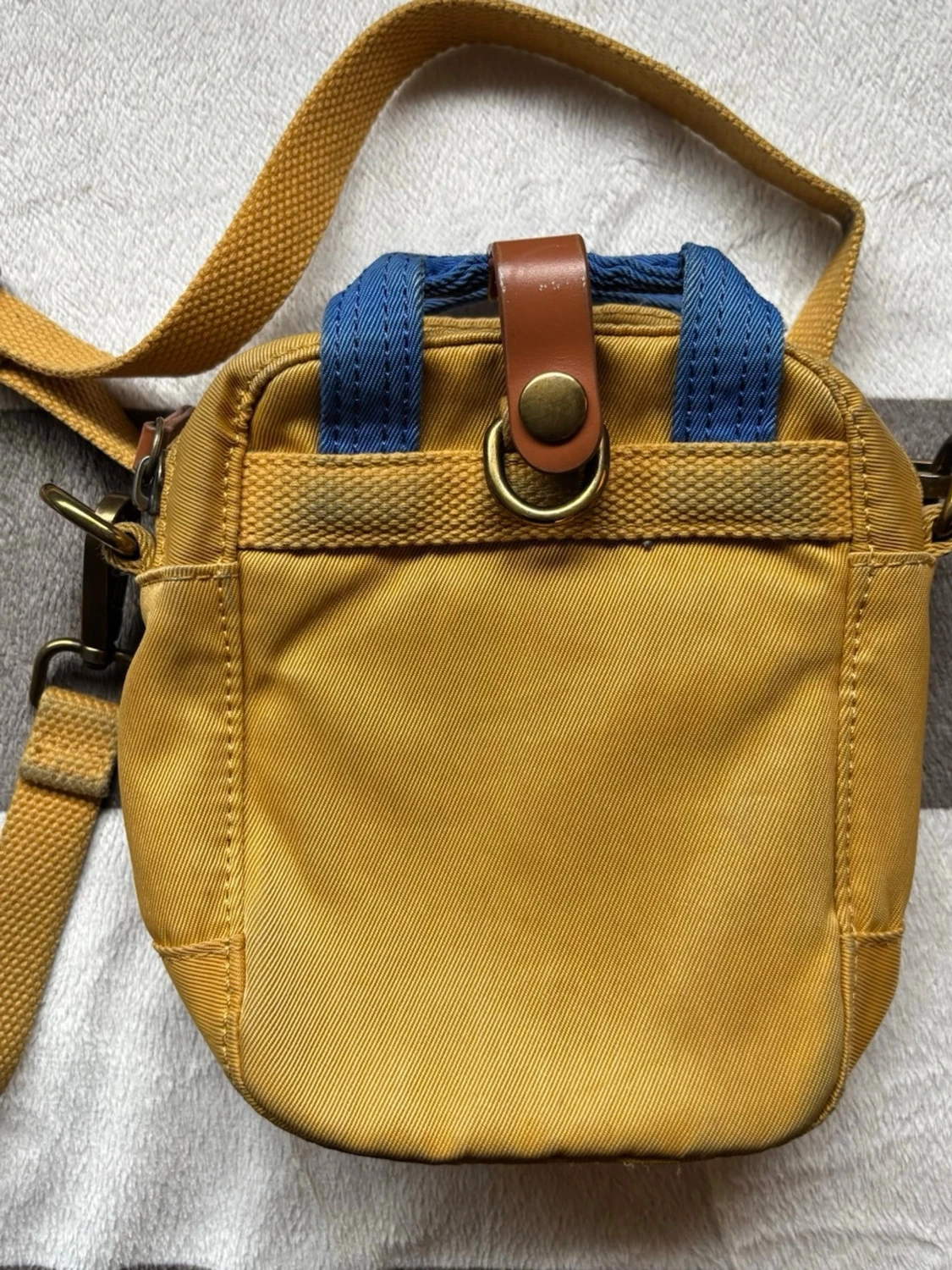 Doughnut Macaroon Tiny Crossbody Bag - 3