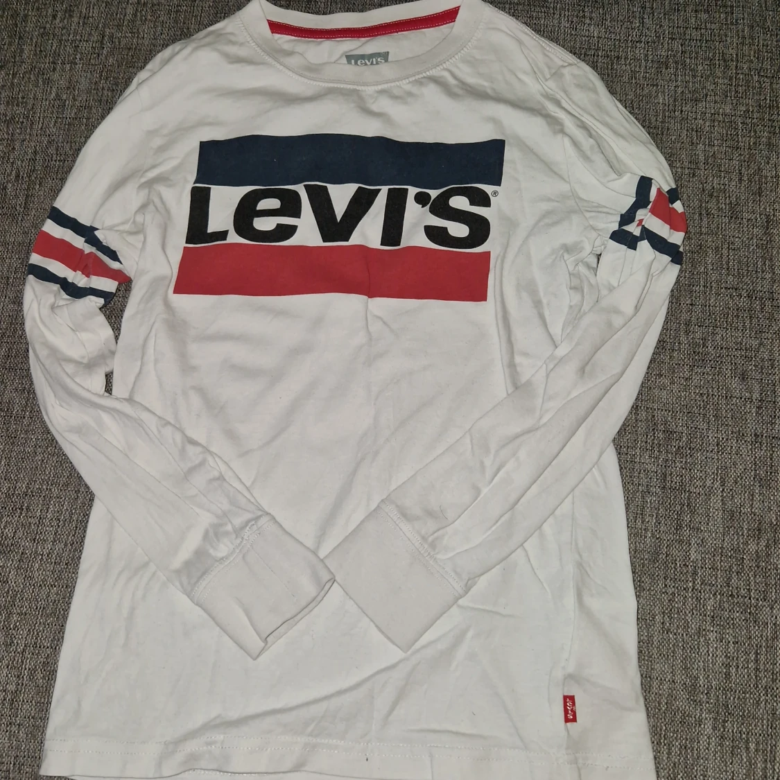 Långarmad Levis tröja