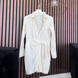 Skjortklänning - Superfin! Men har köpt en annan som jag använder istället! Som ny! 