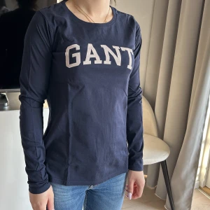 Gant tröja  - Gant tröja i bra skick, strl XS. Nypris cirka 900kr