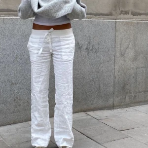 Linnebyxor - alobha  - Lova Widerbergs (alobhas) linnebyxor! Superfint skick! OBS! Gamla modellen🌸