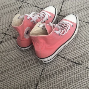 Converse skor - Relativt nya. Använda fåtal gånger