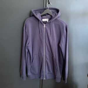 Weekday zip hoodie - Nyskick