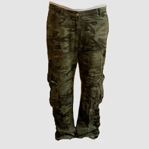 Cargo baggy jeans  - Ett par baggy cargo jeans med sidfickor 