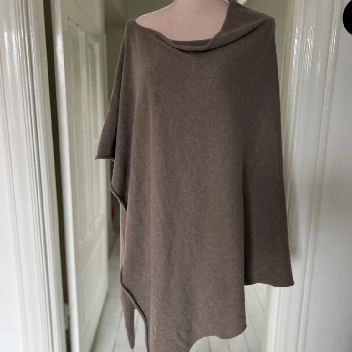 Poncho i cashmere 