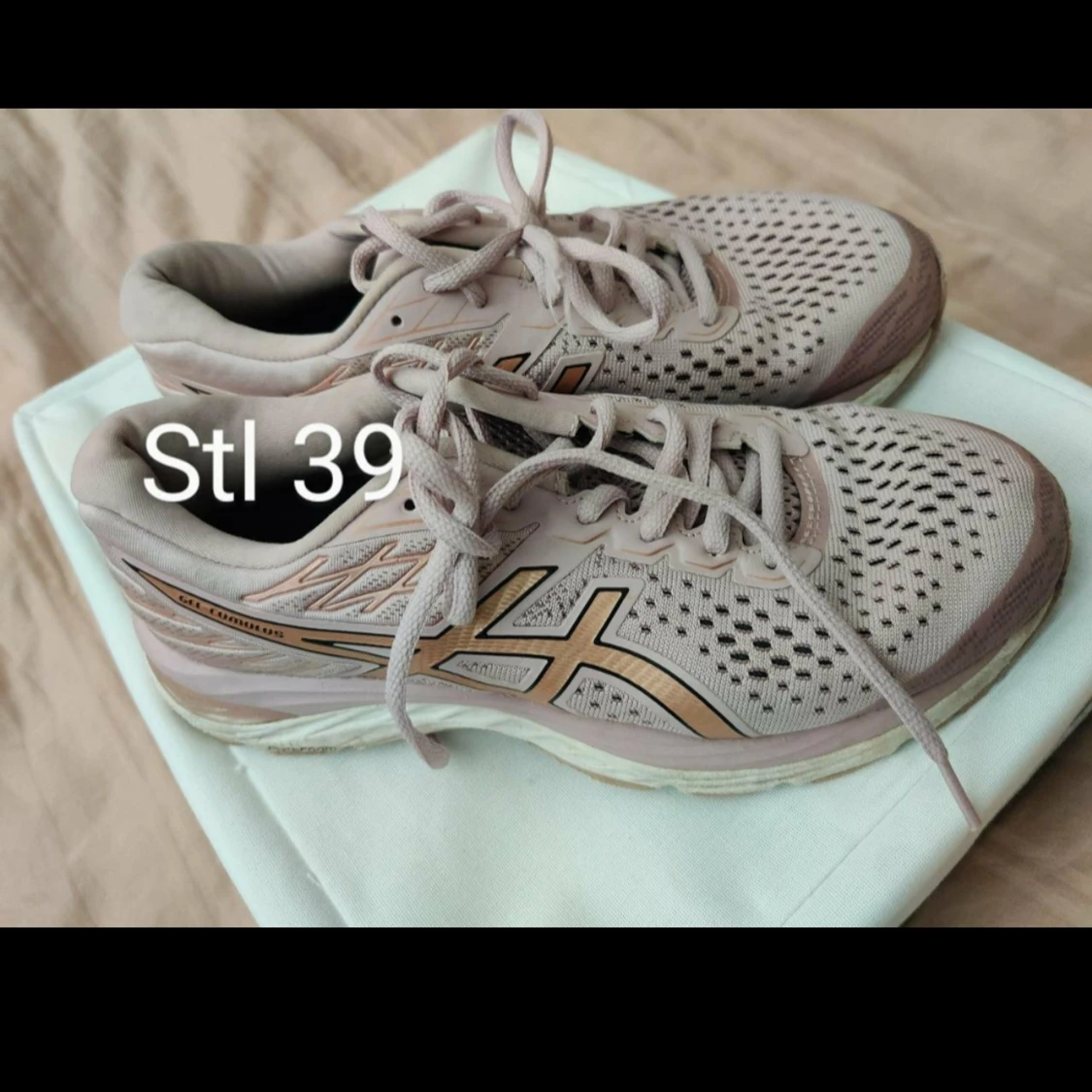 Löparskor från Asics