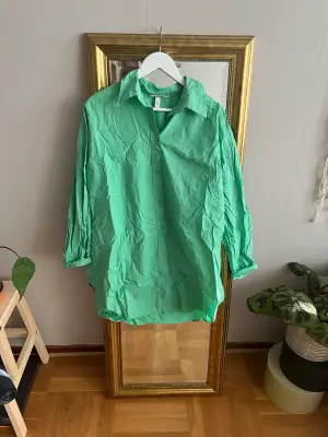 Oversized ljusgrön skjorta. I jättefint skick.