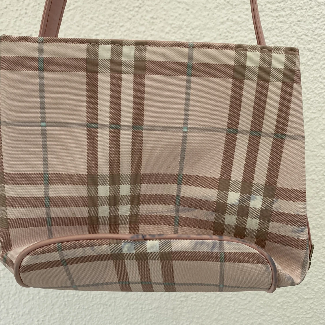 Rosa-rutig väska - 90