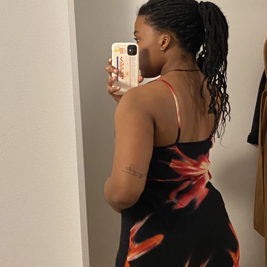 Klänning med fin tryck - 91