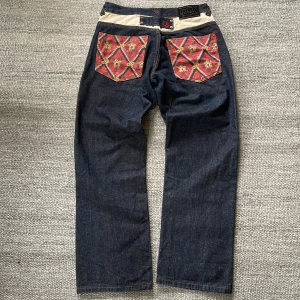 Vintage Japan jeans  - Juvenile Delinquent vintage jeans! Japanska exklusiva jeans väldigt rare! Liknar evisu, size 32 sitter som 30 i midja! 