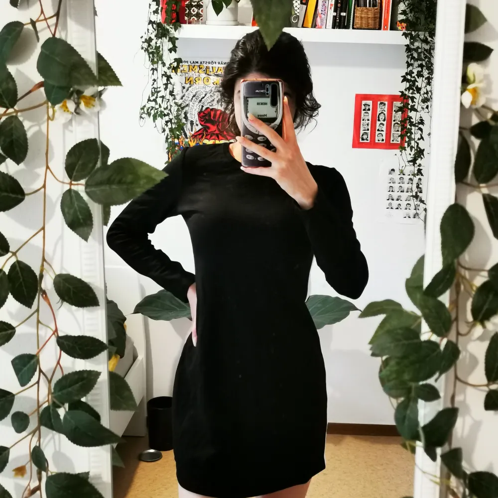 Selling this nice black cotton dress. . Klänningar.