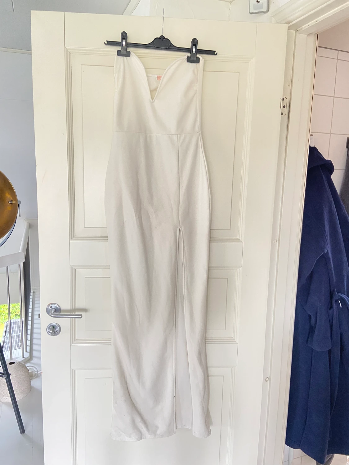 VIT LÅNGKLÄNNING  - 91