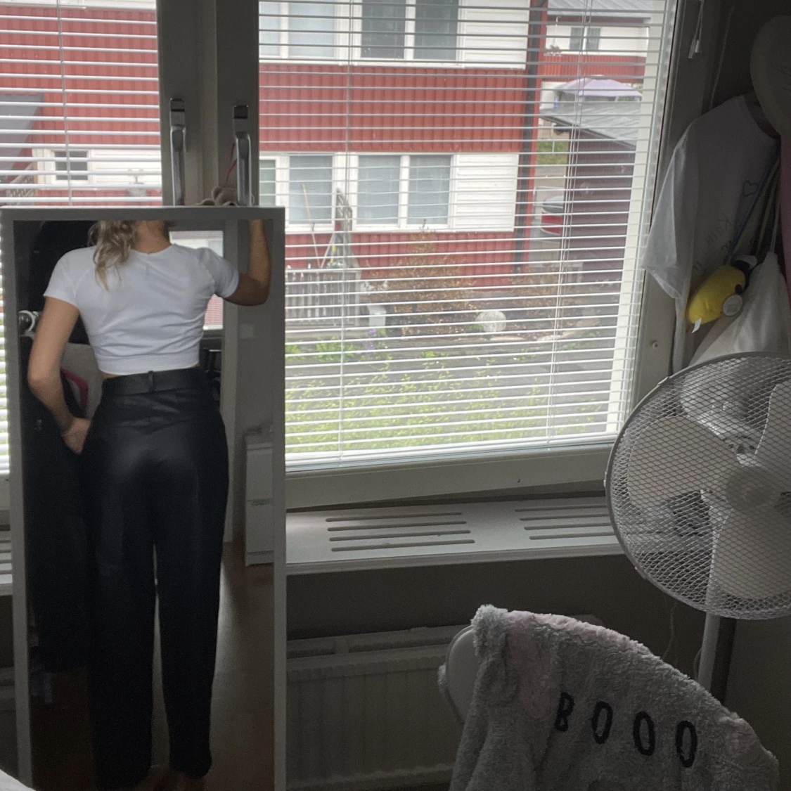 Kostymbyxor i skinn - 90