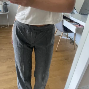 Byxor - Säljer mina oanvända byxor💕