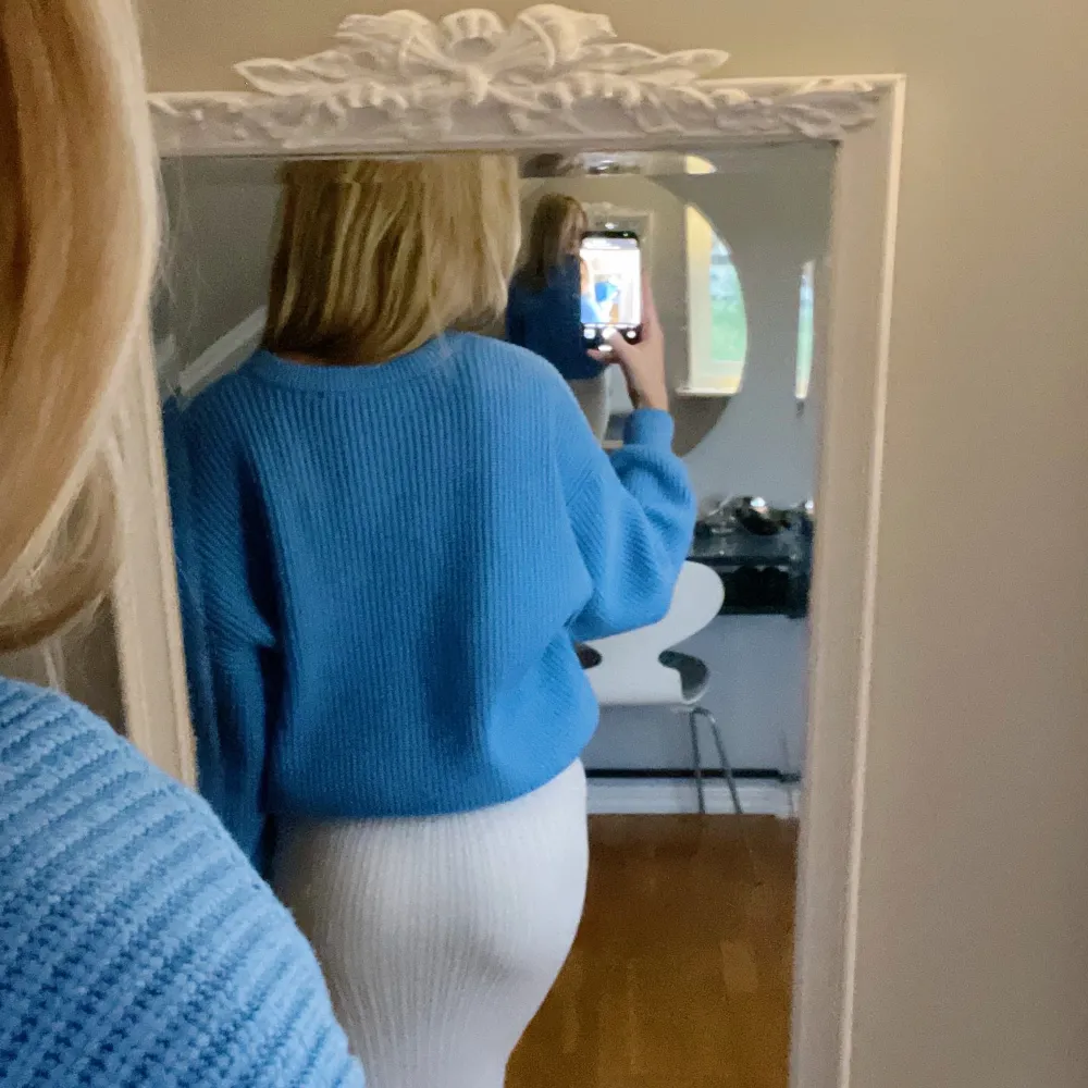 Blå stickad tröja från Zara, storlek xs🌸. Stickat.
