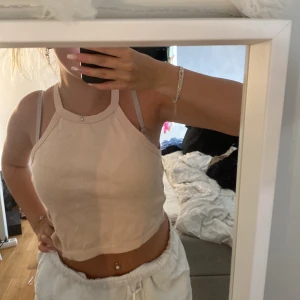 Linne - Ett gulligt rosa linne