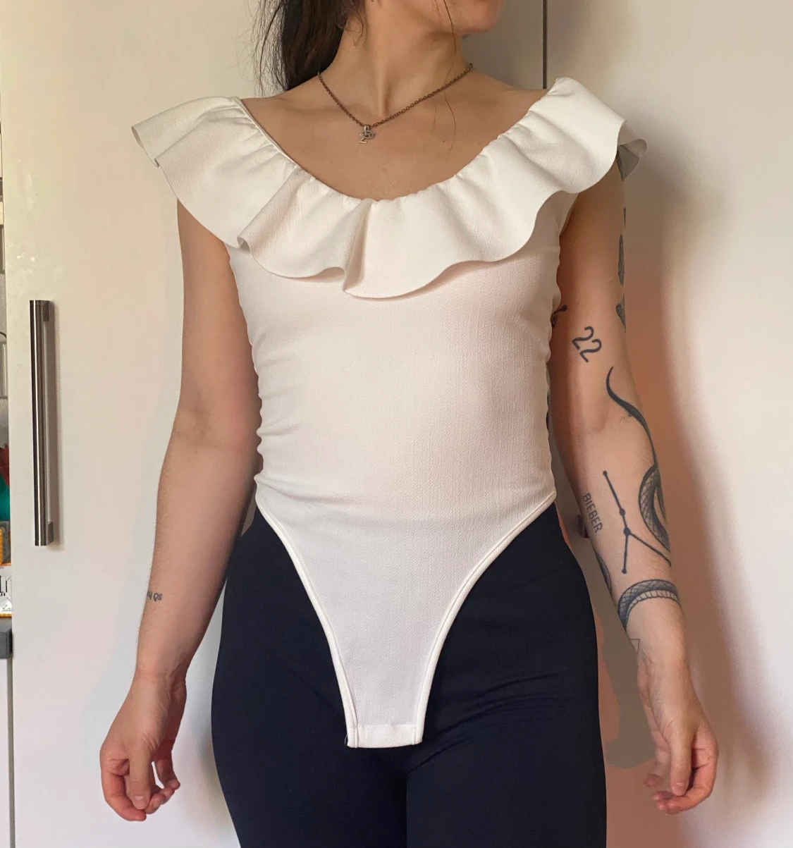 Low-back Off-Shoulder