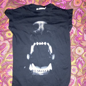 monster tröja  - köparen står för frakt! 💗