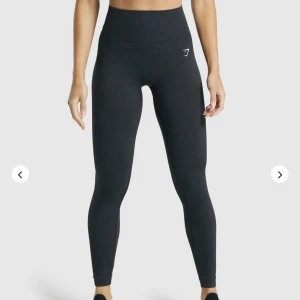 Adapt Fleck Seamless leggings - Säljer mina Gymshark tights, de är i ett bra skick och så himla sköna💞passar S & M💞 nypris 600kr