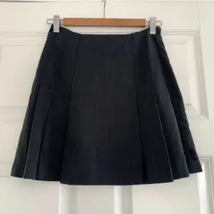 En helt oanvänd kjol från Bondelid i storlek 34<3