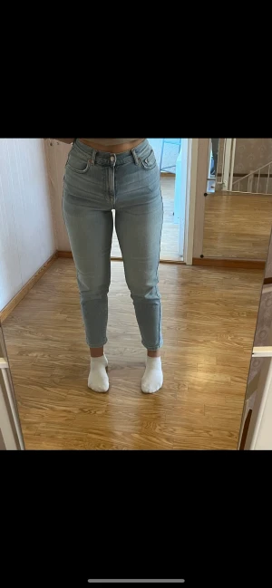 Jeans  - Jeans från GinaTricot 