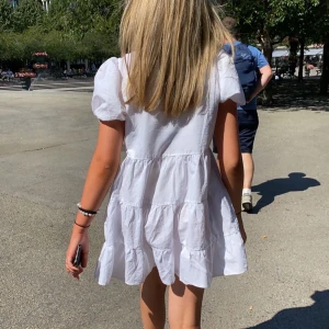 Zara klänning - Storlek s 