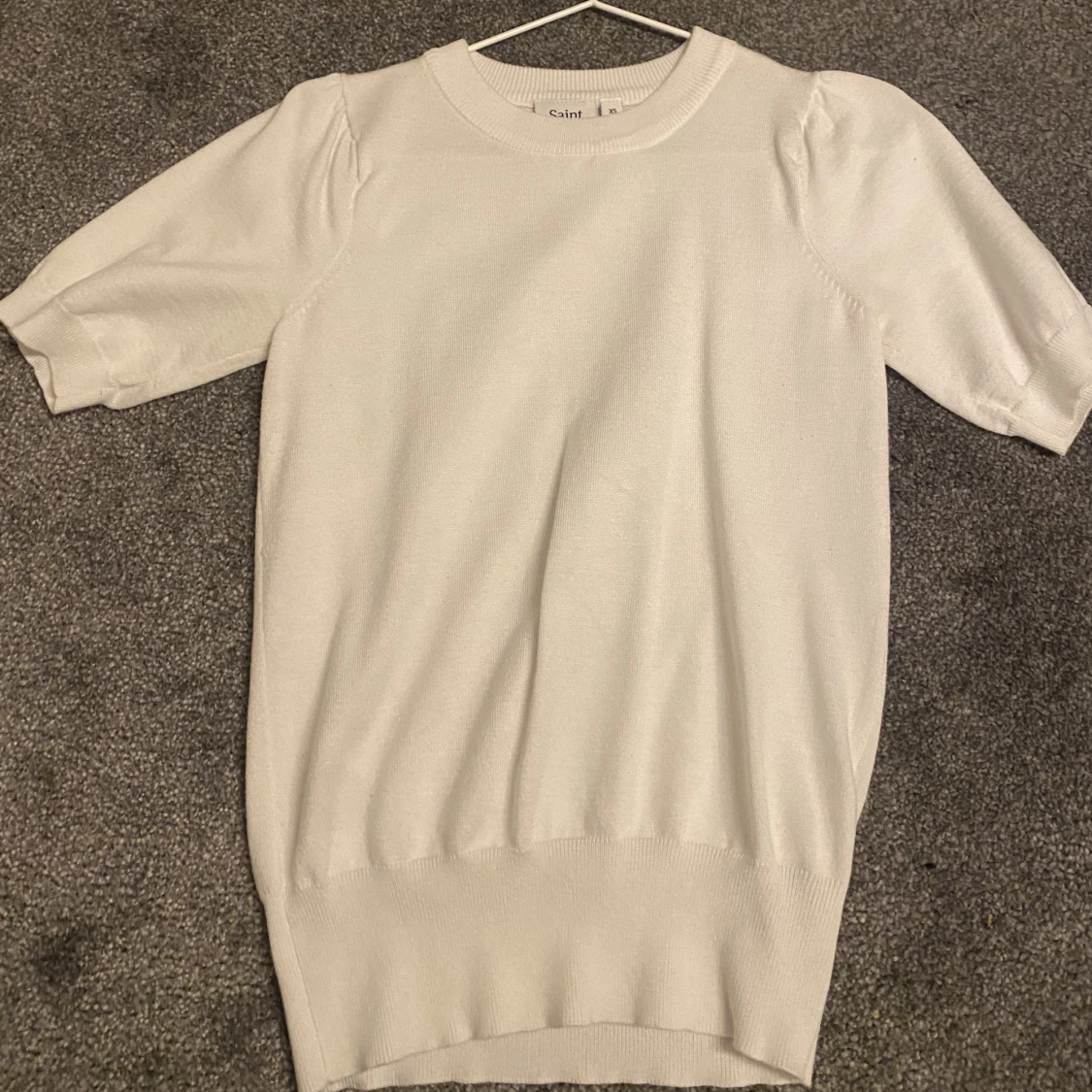 Stickad tshirt med ballongärm  - 90