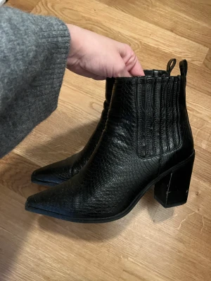 Cowboy boots nakd  - Sparsamt använda