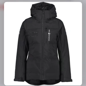 Sail Racing jacka  - Sailracing jacka st S, använd 4 månader. Nypris 3699kr Säljer för 2000, Snabb affär pris kan diskuteras. 