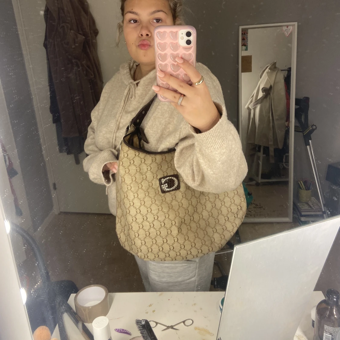 Guess väska🫶🏼 - 90