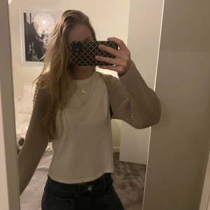 Bolero/kofta  - Väldigt fint skick 🩷