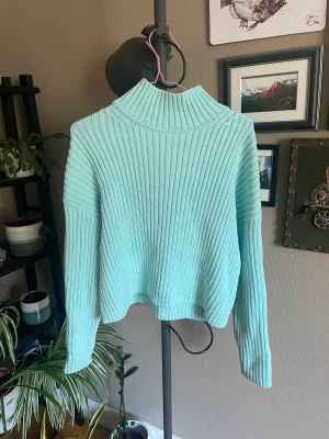 Other stories - Märke: blekturkos dröm från &other stories. Storlek: lapp saknas men gissar M Skick: Använd en gång, hittar inget att anmärka på 