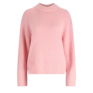 Stickad tröja - Säljer min rosa stickade tröja från Gina tricot, den är använd ett fåtal gånger och i väldigt fint skick💞så fin och skön! skriv för fler bilder!