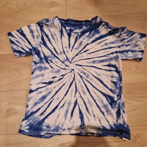 Tie dye T-Shirt - dickies tie dye, för liten 8/10 kondition
