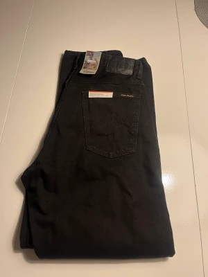 Nudie jeans  - Helt nya oanvända Nypris 1599 Mitt pris 230kr