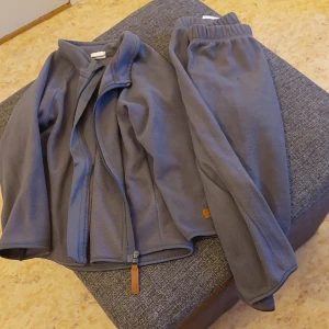 Fleeceset - Mkt fint skick 