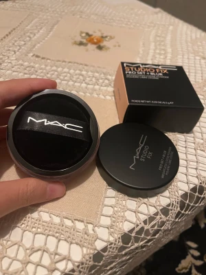Mac loose powder - Helt ny. Märket MAC. Medium färg
